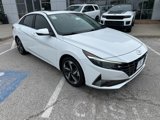 Used 2022 Hyundai Elantra Limited image 2