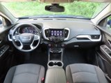 Used 2022 GMC Terrain SLE w/ Driver Convenience Package image 4