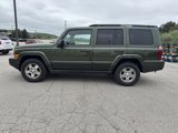 Used 2008 Jeep Commander Sport image 4