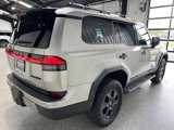 Used 2025 Lexus GX 550 image 3