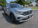 Used 2021 Volkswagen Atlas SE w/ Panoramic Sunroof Package image 2