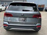 Used 2022 Volkswagen Taos SE image 4