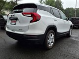 Used 2022 GMC Terrain SLE image 2