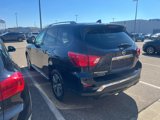 Used 2019 Nissan Pathfinder SL image 4