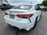 Used 2018 Toyota Camry SE image 5