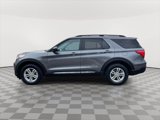 Used 2022 Ford Explorer XLT image 4