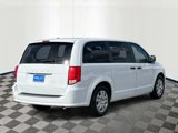 Used 2019 Dodge Grand Caravan SE w/ UConnect Hands-Free Group image 4