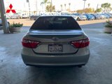 Used 2017 Toyota Camry SE image 4
