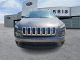 Used 2015 Jeep Cherokee Latitude w/ Comfort/Convenience Group image 2