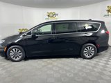 New 2025 Chrysler Pacifica Select image 4