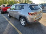 Used 2018 Jeep Compass Latitude image 3