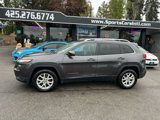 Used 2016 Jeep Cherokee Latitude image 2