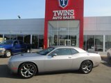 Used 2016 Dodge Challenger SXT image 2
