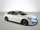 Used 2017 Honda Accord Touring image 4