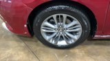 Used 2017 Toyota Camry SE image 5