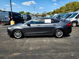 Used 2017 Ford Fusion SE w/ Fusion SE Technology Package image 5