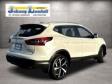 Used 2021 Nissan Rogue Sport SL w/ Premium Package image 2