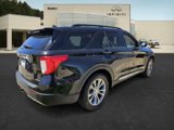 Used 2022 Ford Explorer XLT w/ Equipment Group 202A image 4