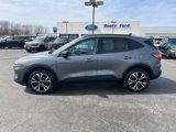 Used 2022 Ford Escape SE w/ SE Sport Appearance Package image 5