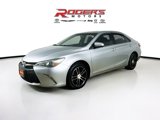 Used 2015 Toyota Camry SE image 3