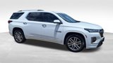 Certified 2022 Chevrolet Traverse High Country image 3