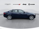 Used 2019 Jaguar XF Prestige image 2