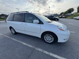 Used 2010 Toyota Sienna XLE Limited image 2
