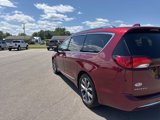 Used 2017 Chrysler Pacifica Limited w/ Advanced Safetytec Group image 3