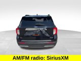 Used 2022 Ford Explorer XLT w/ Equipment Group 202A image 4
