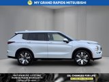 New 2025 Mitsubishi Outlander SE image 2