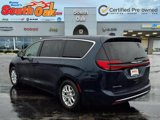 Certified 2023 Chrysler Pacifica Touring-L image 4