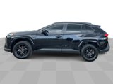 Used 2022 Toyota RAV4 XLE w/ Convenience Package image 5