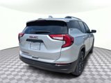 Used 2022 GMC Terrain SLE w/ Driver Convenience Package image 4