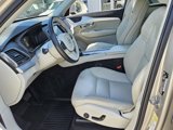 Used 2018 Volvo XC90 T6 Momentum w/ Convenience Package image 2