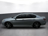 Used 2017 Honda Accord Touring image 2