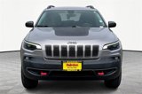 Used 2020 Jeep Cherokee Trailhawk image 3
