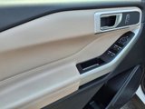 Certified 2022 Ford Explorer XLT w/ Equipment Group 202A image 5