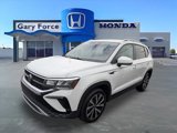 Used 2024 Volkswagen Taos SE image 3