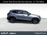 Used 2023 Kia Seltos S image 2
