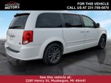 Used 2017 Dodge Grand Caravan SXT image 4
