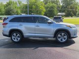 Used 2017 Toyota Highlander Limited image 2
