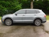 Used 2020 Volkswagen Tiguan SE w/ Panoramic Sunroof Package image 2