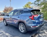 Used 2024 GMC Terrain SLT image 4