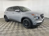Used 2020 Hyundai Venue SE image 2