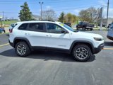 Used 2022 Jeep Cherokee Trailhawk image 4