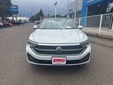 Used 2023 Volkswagen Jetta SE w/ Panoramic Sunroof Package image 3