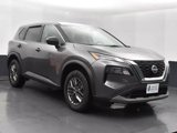 Used 2023 Nissan Rogue S image 2