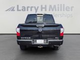 Used 2022 Nissan Titan SV w/ SV Convenience Package image 4
