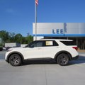 Used 2023 Ford Explorer XLT w/ Equipment Group 202A image 2