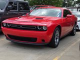 Used 2019 Dodge Challenger SXT image 2